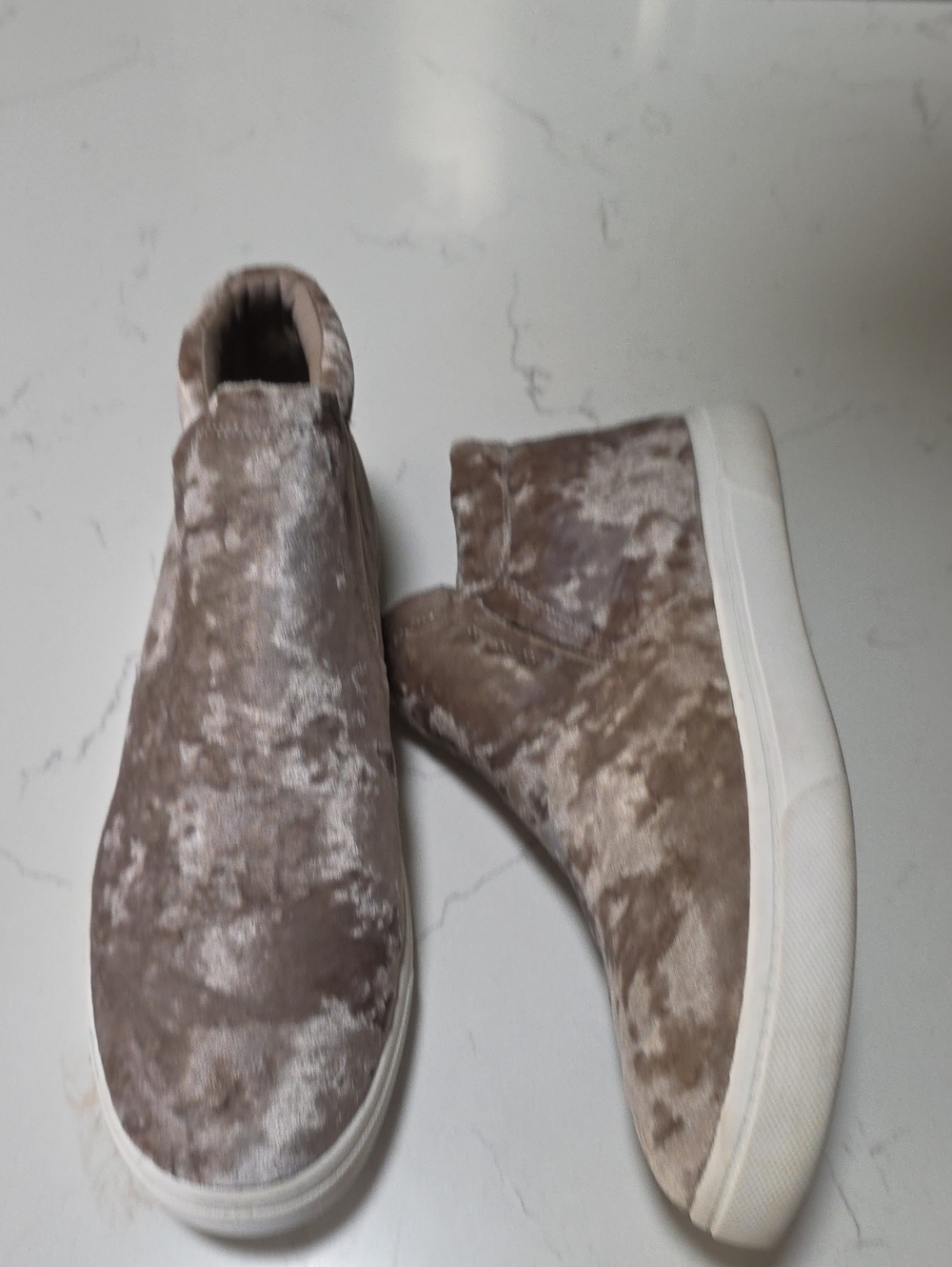 Fabletics Velvet Slip-On Sneakers in Taupe Size 10